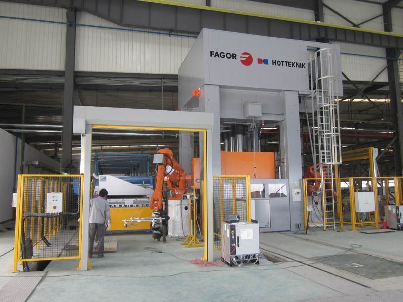 Fagor Arrasate event: FAGOR HOTTEKNIK COMMISIONS A PRESS HARDENING PRESS CELL